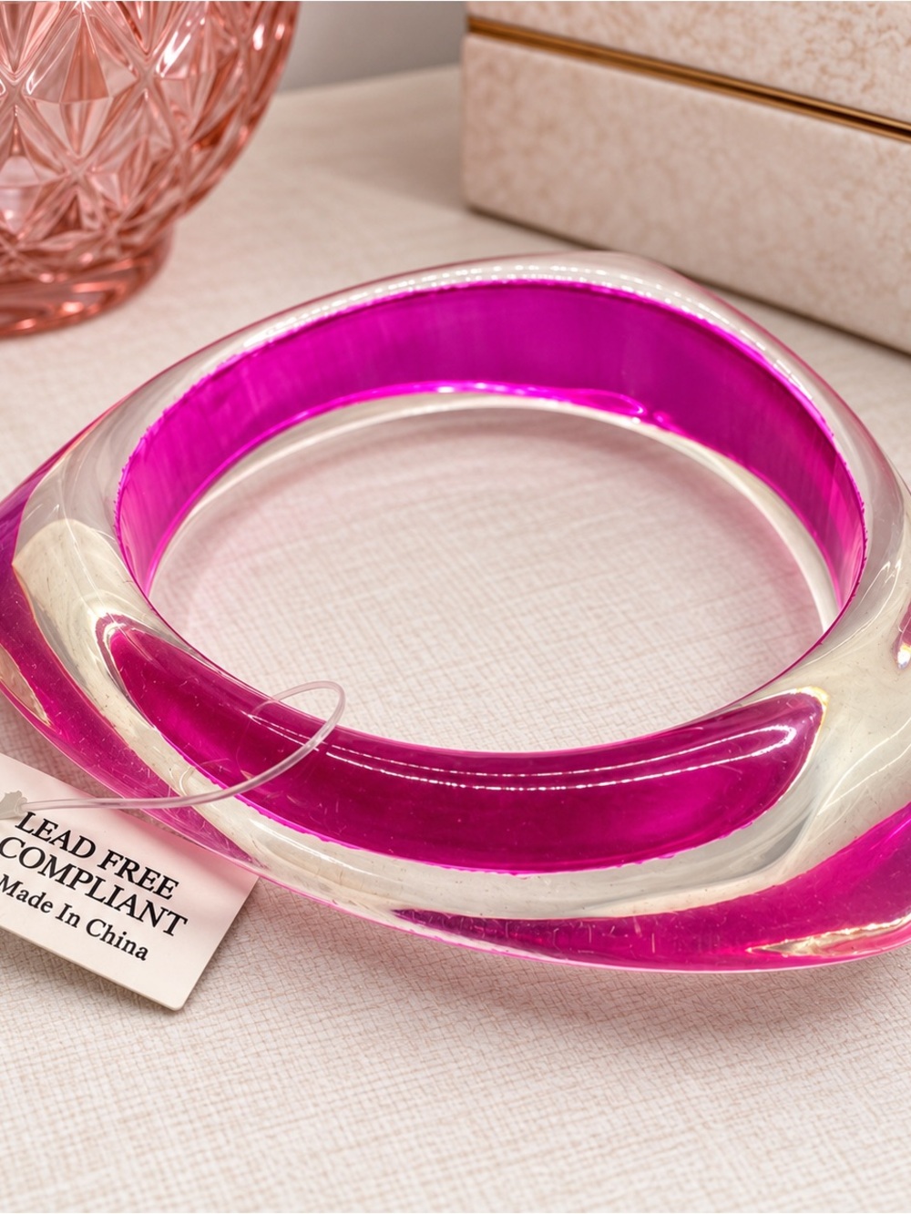 Hot Pink & Clear Chunky Resin Bangle Bracelet (BN8/po)